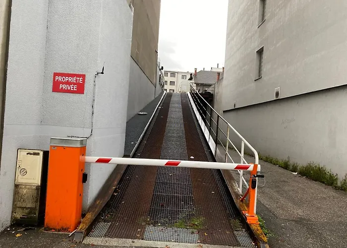 Le Cardinal, Appartement Avec Parking Prive, Gare, Centre Ville,